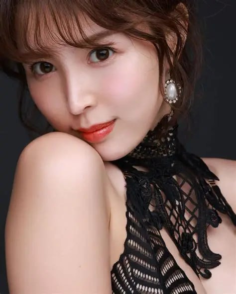 龙床呻吟龙二真人A片免费看两代同堂的NTR妻子被女儿的丈夫给睡了 愛田